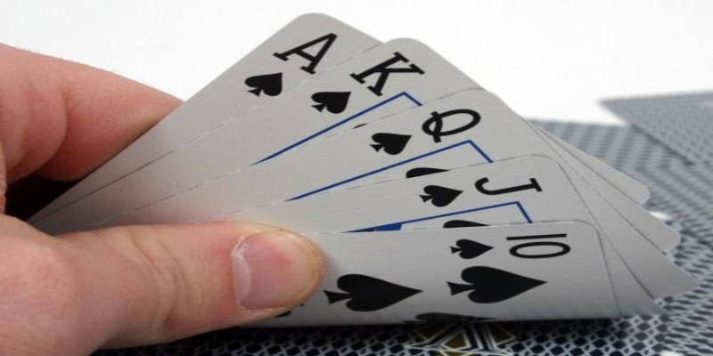 Cách chơi Tiến lên miền Nam - 123B hướng dẫn mẹo dễ thắng ky-nang-ghi-nho-bai-cung-la-tuyet-chieu-giup-nguoi-choi-chien-thang